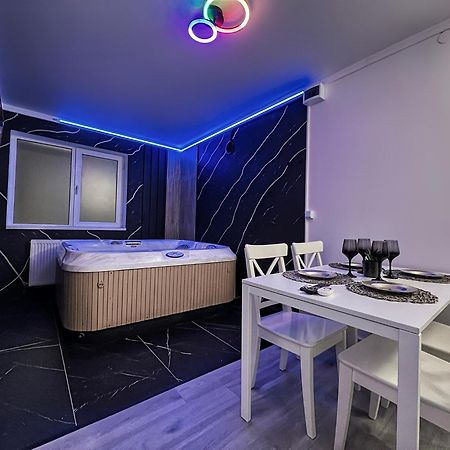 Luxor - Jacuzzi&Cozy Apartments Sibiu Extérieur photo