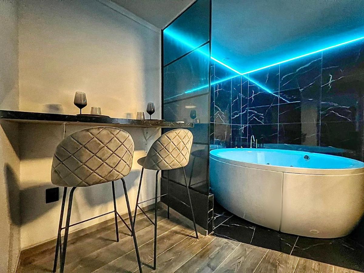 Luxor - Jacuzzi&Cozy Apartments Sibiu Extérieur photo