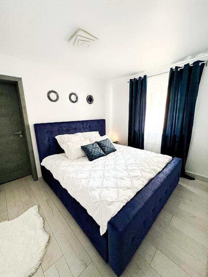 Luxor - Jacuzzi&Cozy Apartments Sibiu Extérieur photo