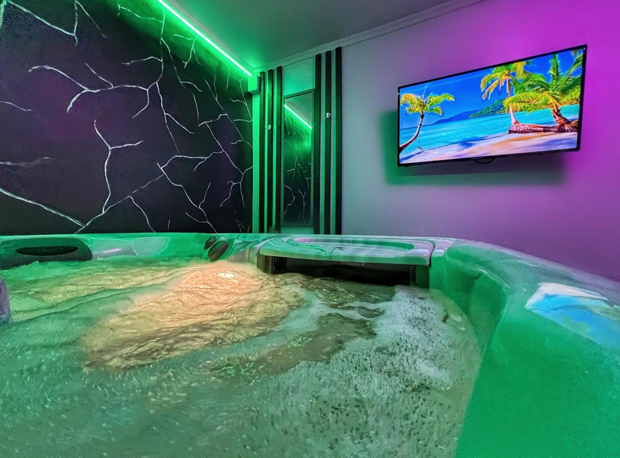 Luxor - Jacuzzi&Cozy Apartments Sibiu Extérieur photo