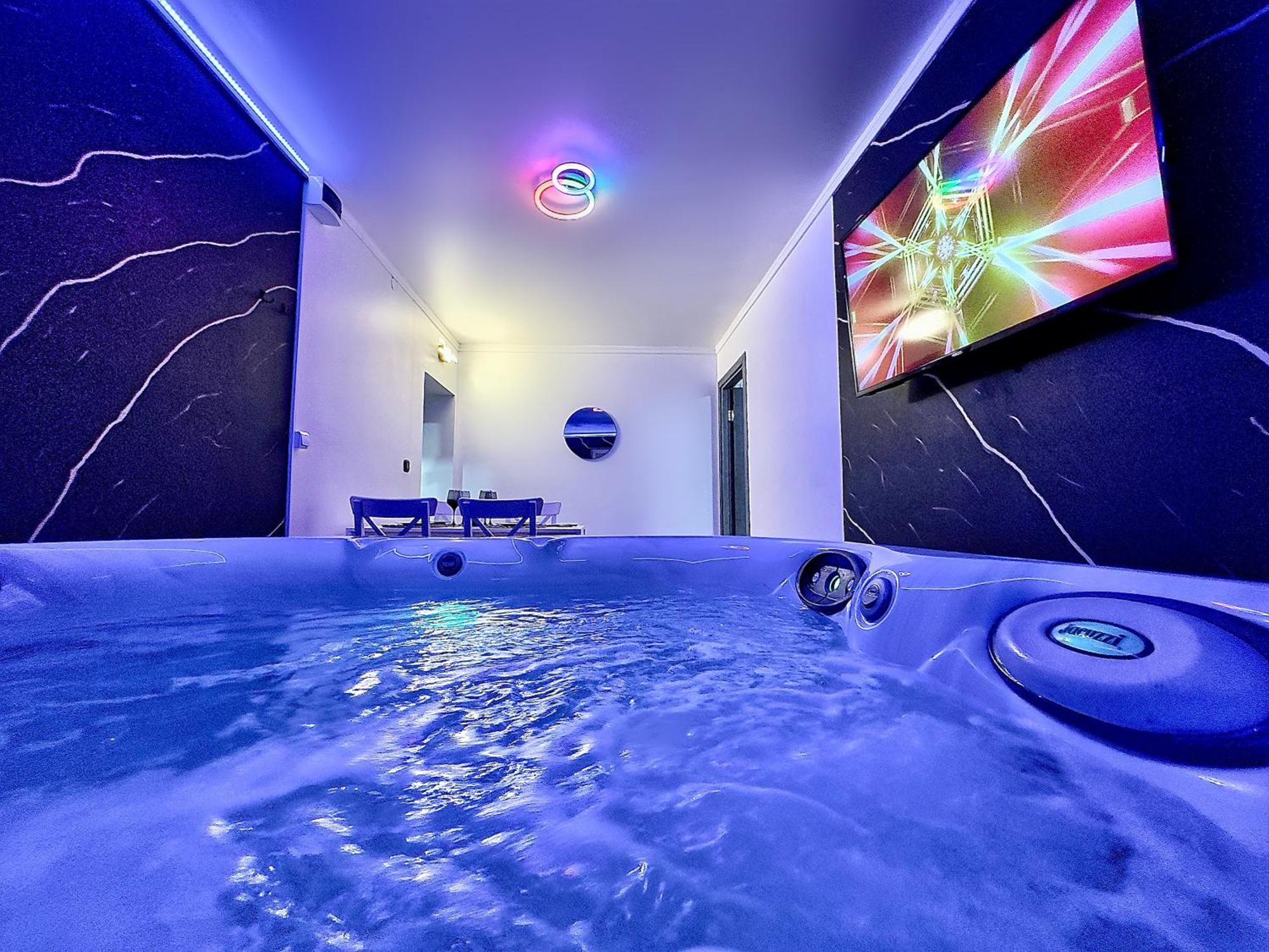 Luxor - Jacuzzi&Cozy Apartments Sibiu Extérieur photo