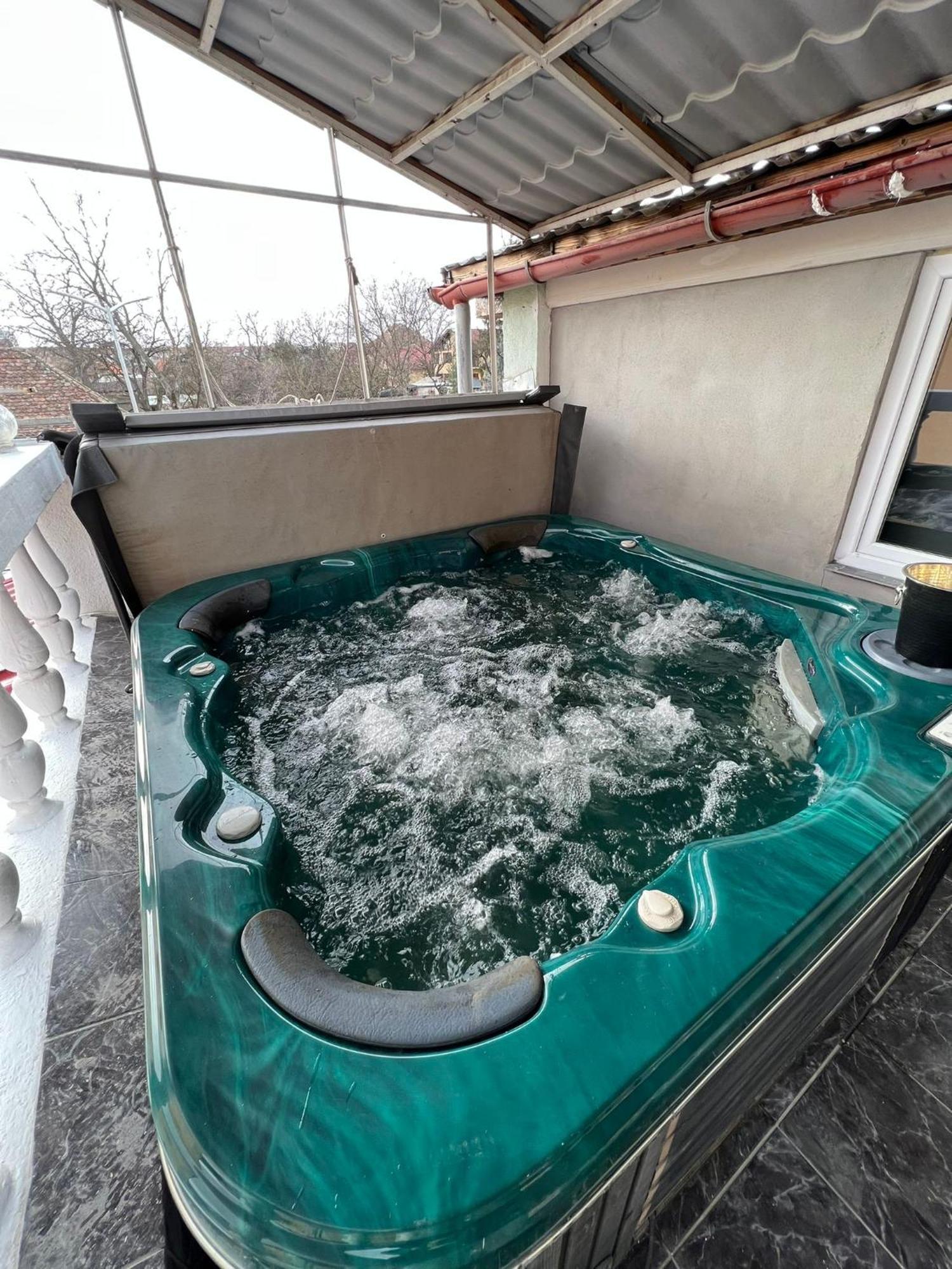 Luxor - Jacuzzi&Cozy Apartments Sibiu Extérieur photo